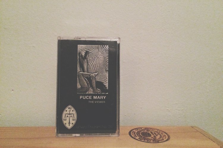 3 10. Puce Mary - The Viewer