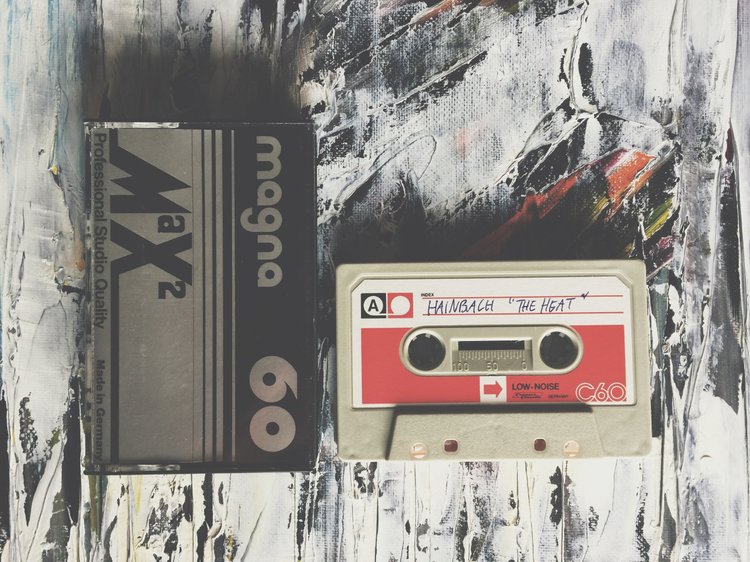 01. Hainbach - The Heat